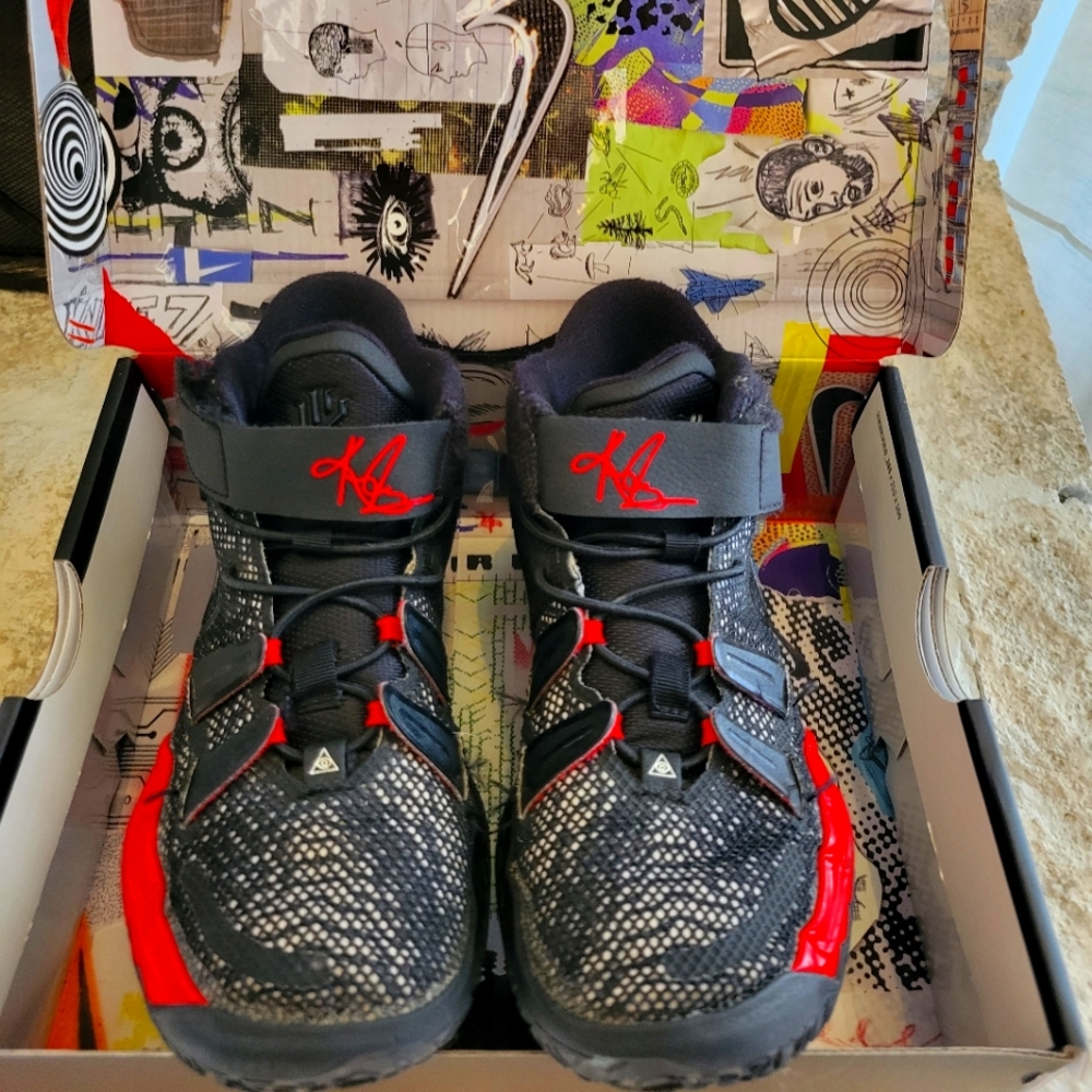 Nike Kyrie 7 (PS)